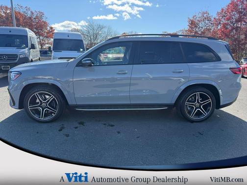 2025 Mercedes-Benz GLS 450 4MATIC