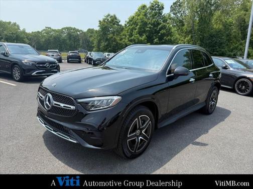 2025 Mercedes-Benz GLC 300 4MATIC