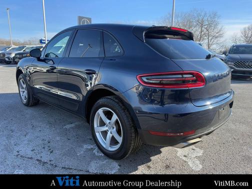 2018 Porsche Macan Base