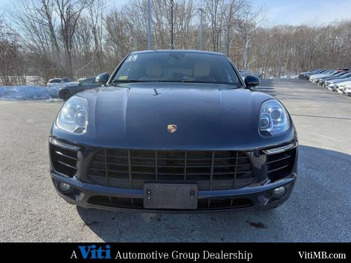 2018 Porsche Macan Base