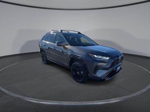 2024 Toyota RAV4 Hybrid SE