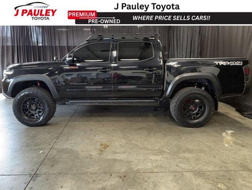 Midnight Black Metallic 2021 Toyota Tacoma TRD Off Road