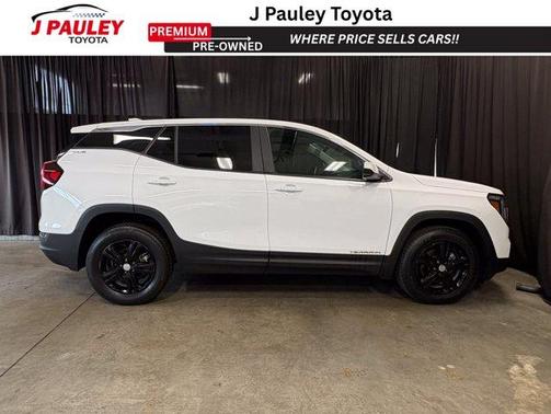 Summit White 2024 GMC Terrain SLE