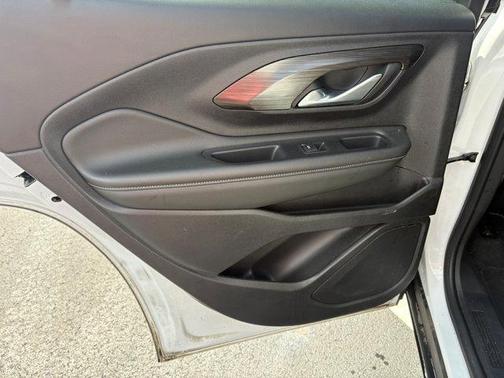 Summit White 2024 GMC Terrain SLE