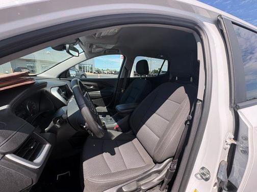 Summit White 2024 GMC Terrain SLE