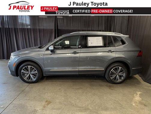 Platinum Gray Metallic 2024 Volkswagen Tiguan 2.0T Wolfsburg Edition