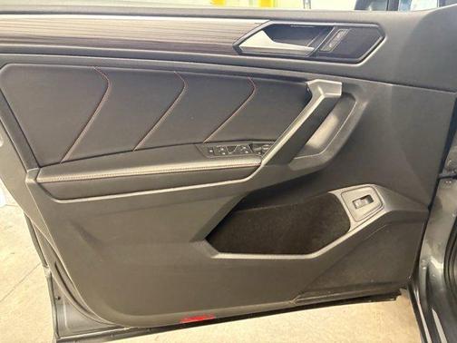 Platinum Gray Metallic 2024 Volkswagen Tiguan 2.0T Wolfsburg Edition