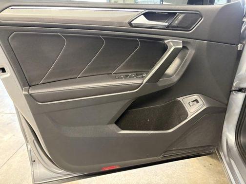 Pyrite Silver Metallic 2024 Volkswagen Tiguan 2.0T SE R-Line Black