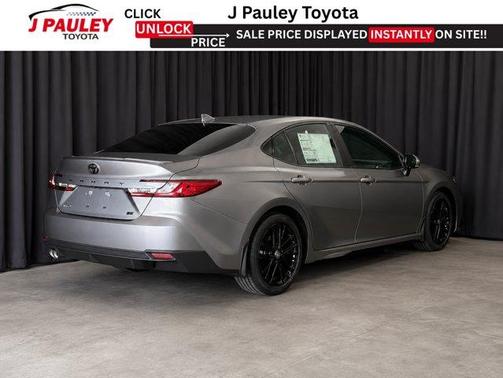 Metal 2026 Toyota Camry SE