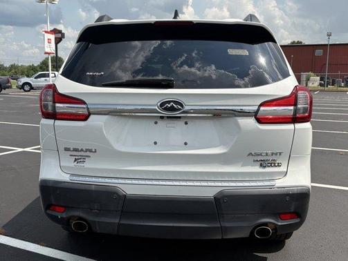 Crystal White Pearl 2020 Subaru Ascent Limited 8-Passenger