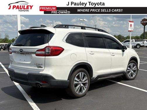 Crystal White Pearl 2020 Subaru Ascent Limited 8-Passenger