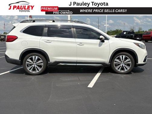 Crystal White Pearl 2020 Subaru Ascent Limited 8-Passenger