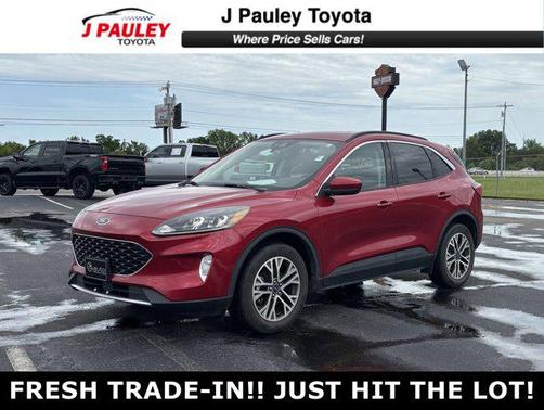 2020 Ford Escape SEL