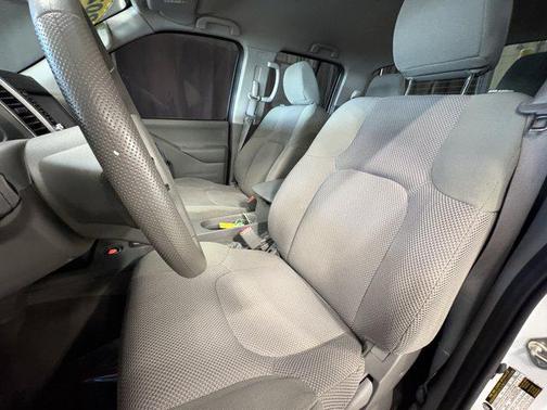 2020 Nissan Frontier SV