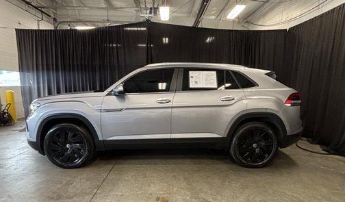 2024 Volkswagen Atlas Cross Sport 2.0T SE w/Technology