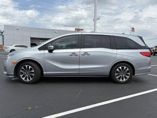 Lunar Silver Metallic 2024 Honda Odyssey EX-L