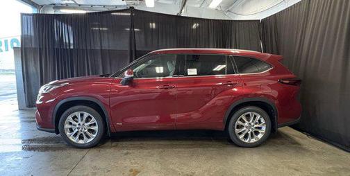 2026 Toyota Highlander Hybrid Limited