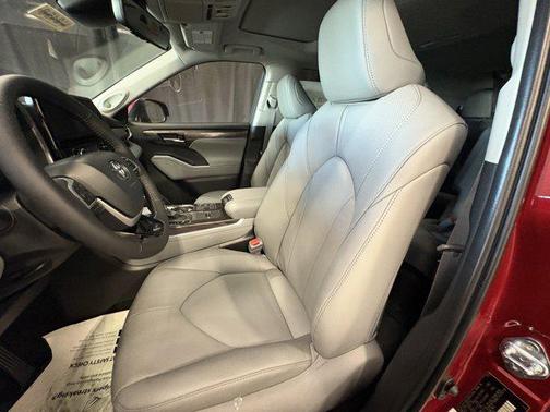 2026 Toyota Highlander Hybrid Limited