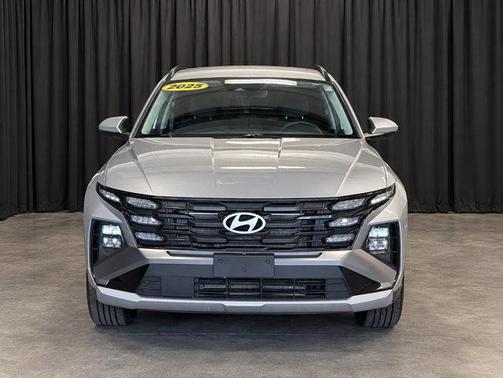Shimmering Silver 2025 Hyundai TUCSON SEL