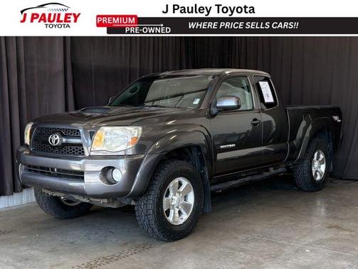 Magnetic Gray Metallic 2011 Toyota Tacoma Access Cab