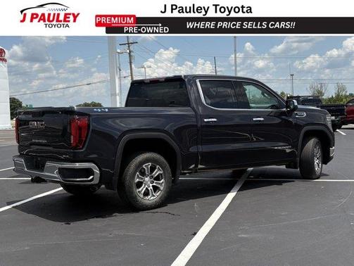 Titanium Rush Metallic 2022 GMC Sierra 1500 SLT
