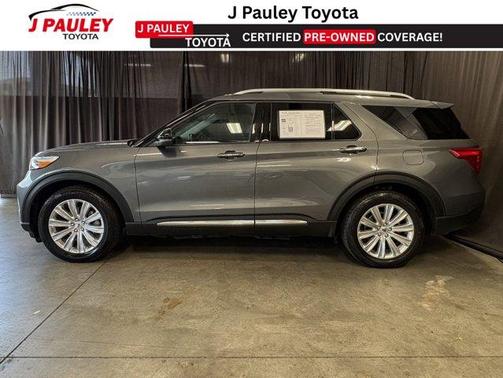 Carbonized Gray Metallic 2024 Ford Explorer Limited