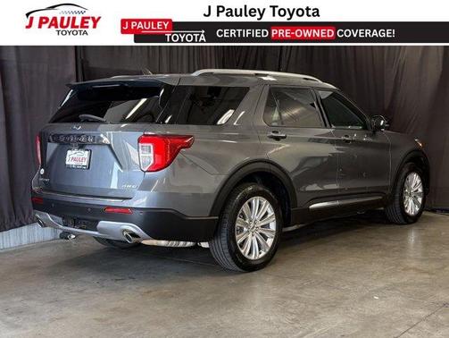 Carbonized Gray Metallic 2024 Ford Explorer Limited
