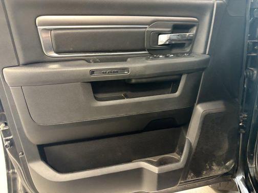 2021 RAM 1500 Classic Warlock Crew Cab 4x4 5'7' Box