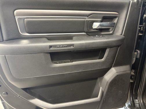 2021 RAM 1500 Classic Warlock Crew Cab 4x4 5'7' Box