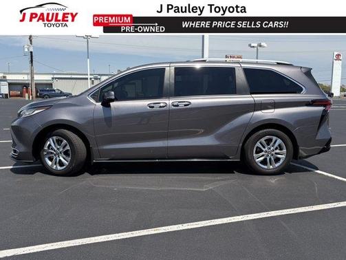 Predawn Gray Mica 2022 Toyota Sienna Limited