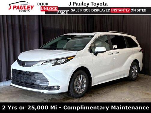 Wind Chill Pearl 2026 Toyota Sienna XLE 8 Passenger