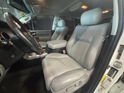 2013 Toyota Sequoia Platinum