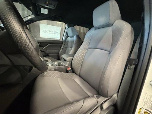 Ice 2026 Toyota Tacoma SR