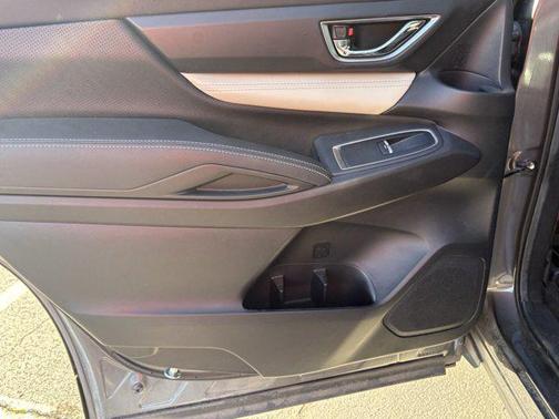 2022 Subaru Ascent Limited 8-Passenger