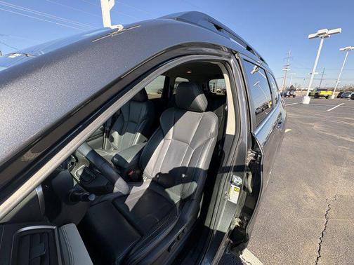 2022 Subaru Ascent Limited 8-Passenger