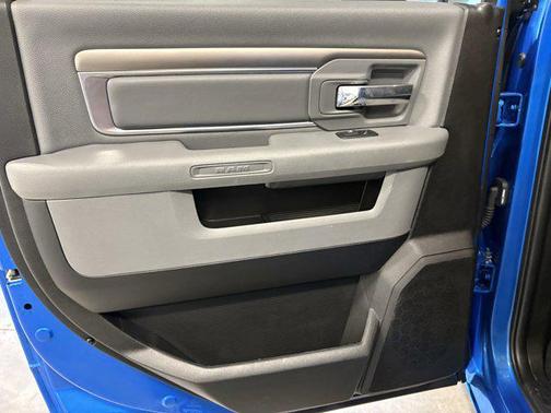 2020 RAM 1500 Classic Warlock Crew Cab 4x4 5'7' Box