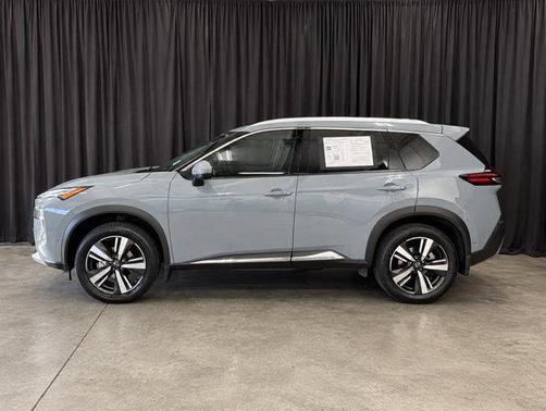 Boulder Gray Pearl 2023 Nissan Rogue Platinum