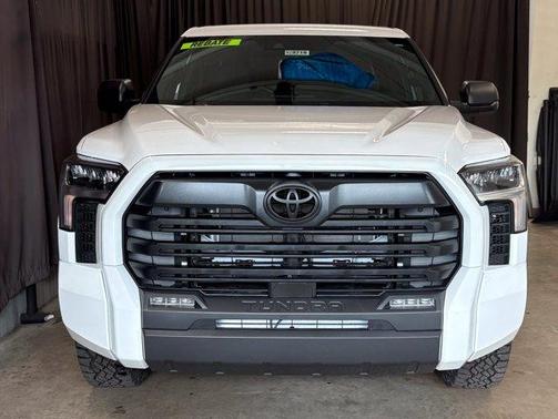 Ice 2026 Toyota Tundra SR5