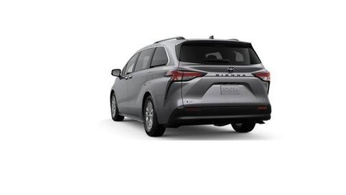 Metal 2026 Toyota Sienna XLE 8 Passenger