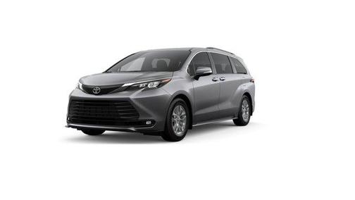Metal 2026 Toyota Sienna XLE 8 Passenger