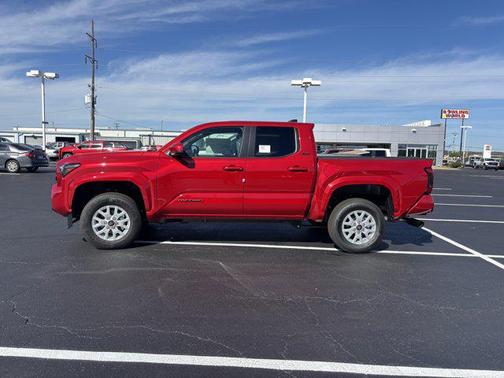 2025 Toyota Tacoma SR5