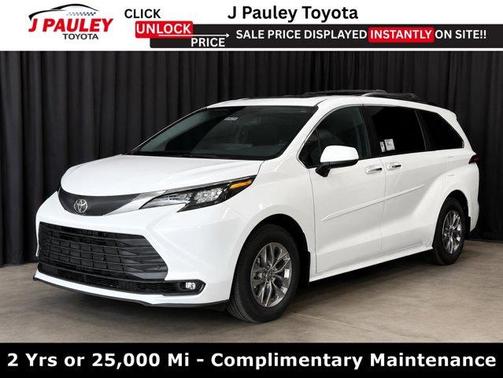 Wind Chill Pearl 2026 Toyota Sienna XLE