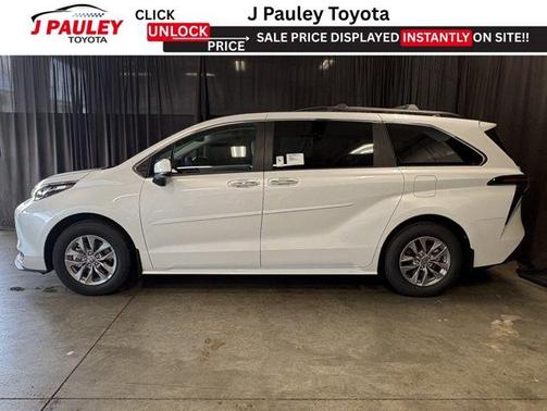 Wind Chill Pearl 2026 Toyota Sienna XLE
