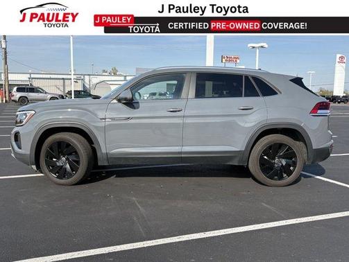 Pure Gray 2024 Volkswagen Atlas Cross Sport 2.0T SE w/Technology