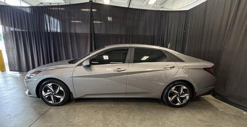 2021 Hyundai ELANTRA Limited