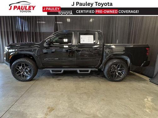 Black 2024 Nissan Frontier SV