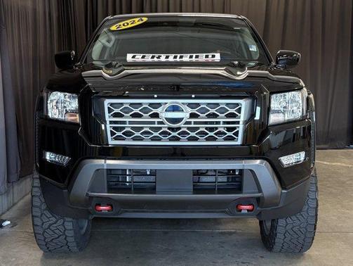Black 2024 Nissan Frontier SV