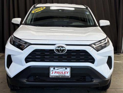 Ice 2024 Toyota RAV4 XLE