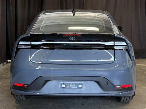 Gray 2026 Toyota Prius Plug-In Hybrid SE