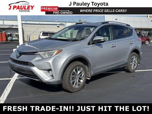 2017 Toyota RAV4 Hybrid SE